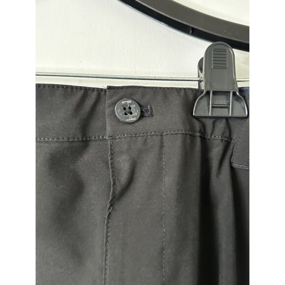 Izod Golf Shorts Mens Performance Polyester Zip Pocket 2 pack 40 Size - Picture 9 of 12